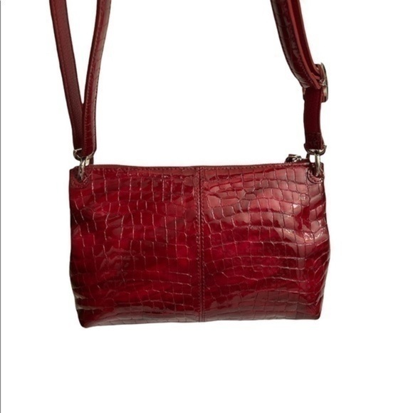 Brighton red shiny embossed leather messenger bag - Picture 2 of 14